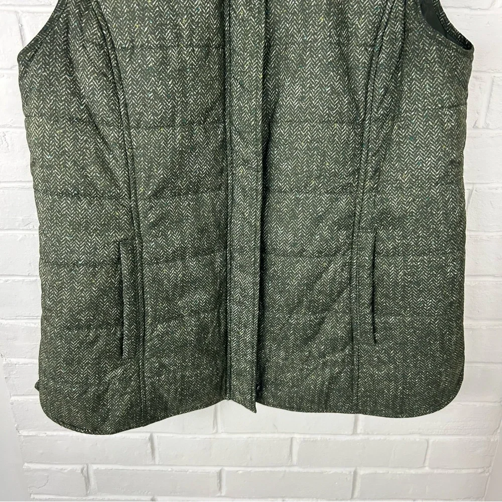J.Jill Lightweight Green Herringbone Zip Front Puffer Vest Size M